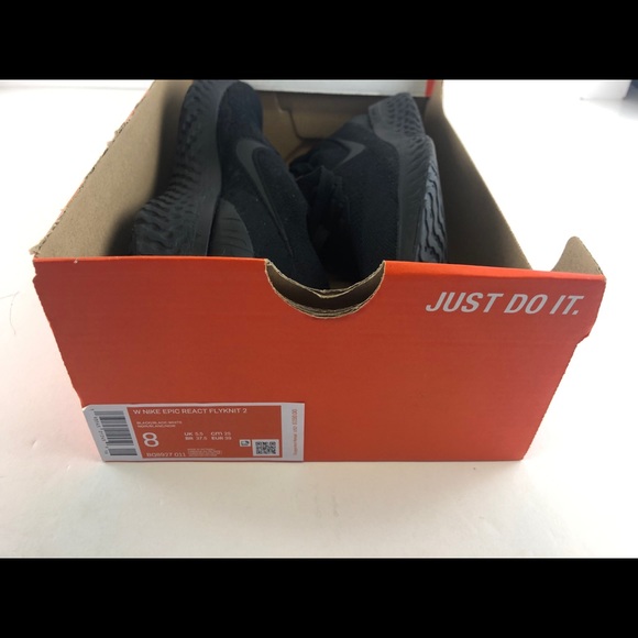Nike Epic React Flyknit 2 Triple Black BQ8927-011 - Picture 10 of 11